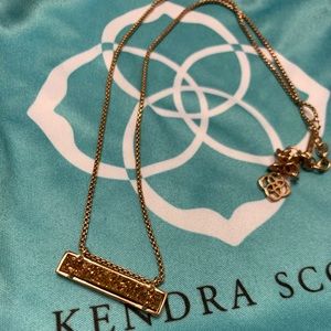 Kendra Scott Leanor necklace in rose gold/drusy